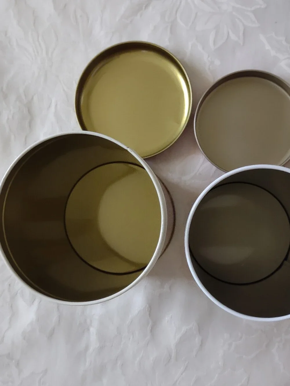 Vintage Teddy Bear Holiday Tin Cans With Lid
